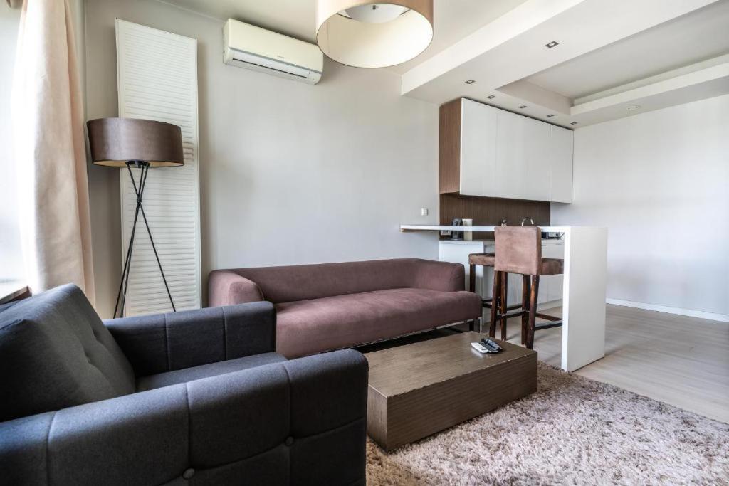 Platinum Tower - City Center - Golden Apartments Варшава Екстериор снимка