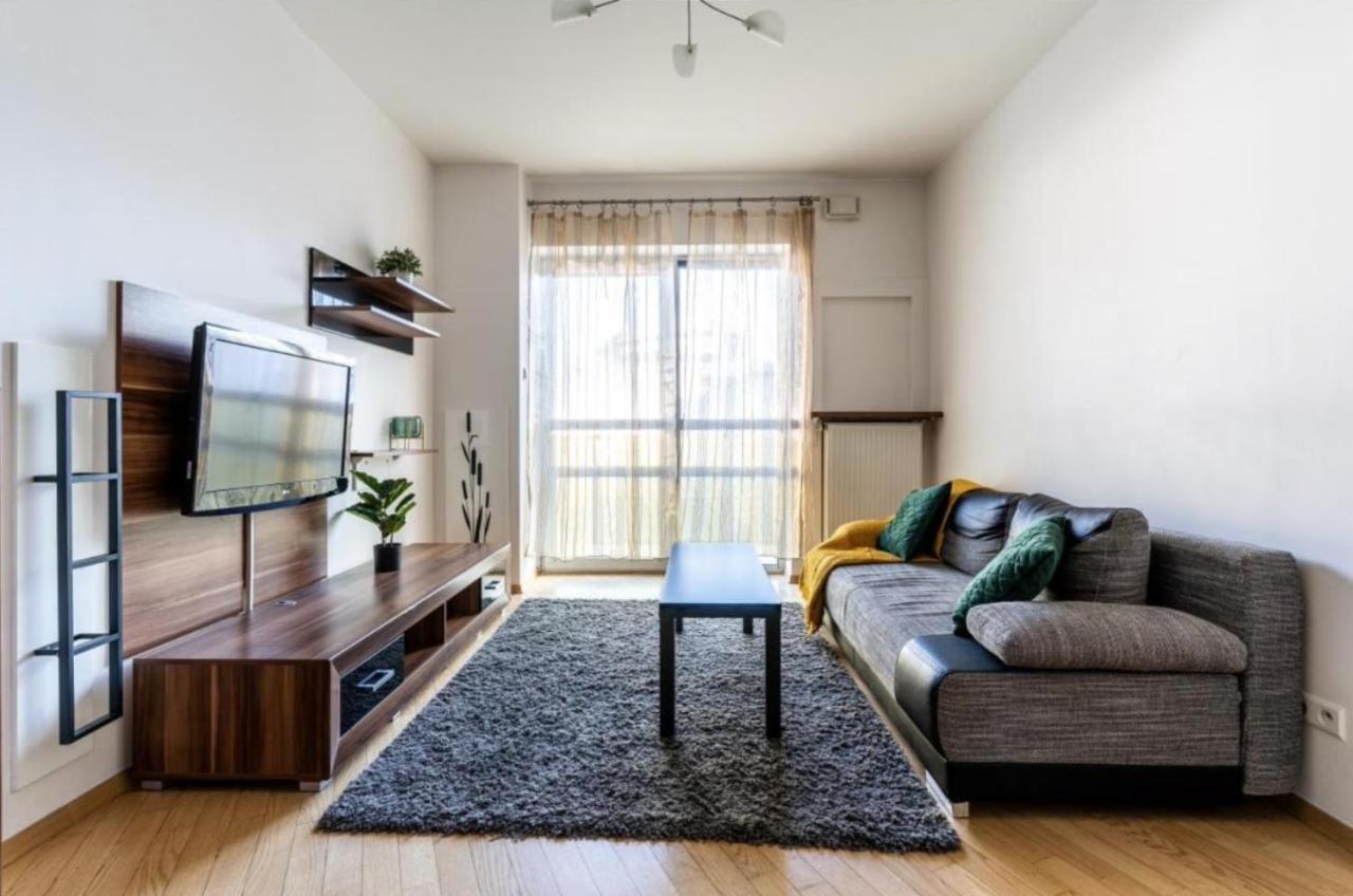 Platinum Tower - City Center - Golden Apartments Варшава Екстериор снимка