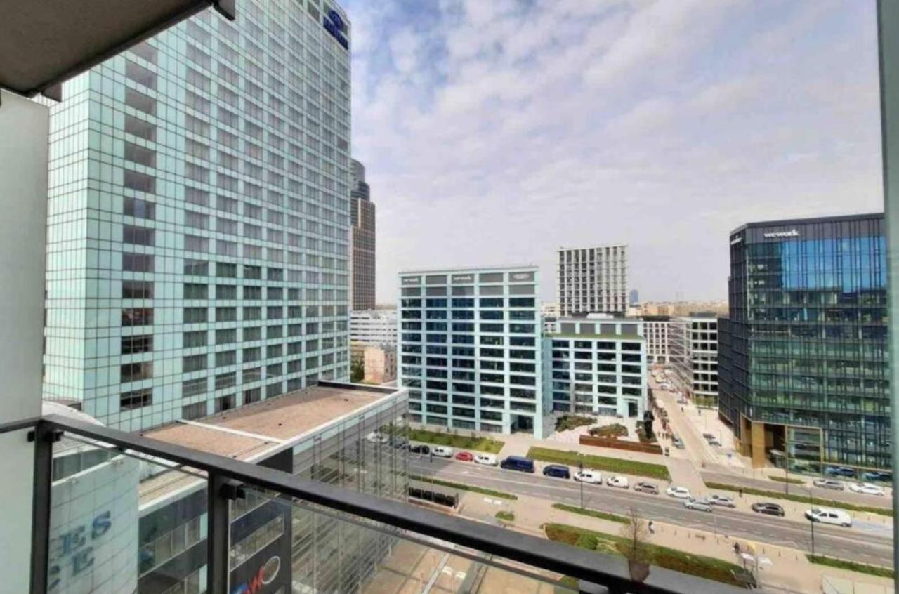 Platinum Tower - City Center - Golden Apartments Варшава Екстериор снимка