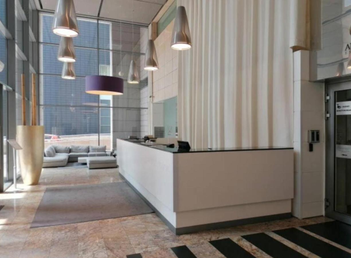 Platinum Tower - City Center - Golden Apartments Варшава Екстериор снимка